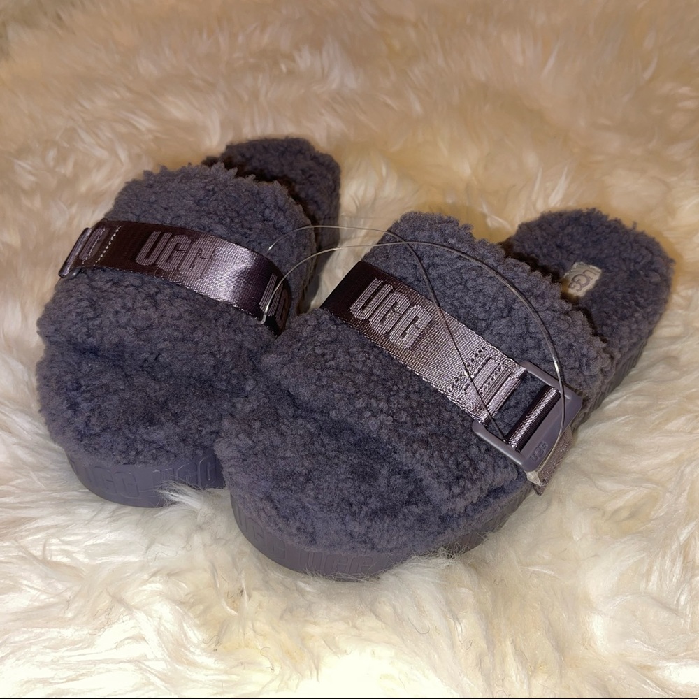UGG Women’s Gray Fluffita Slipper Sandals, Shade Grey - Picture 7 of 10